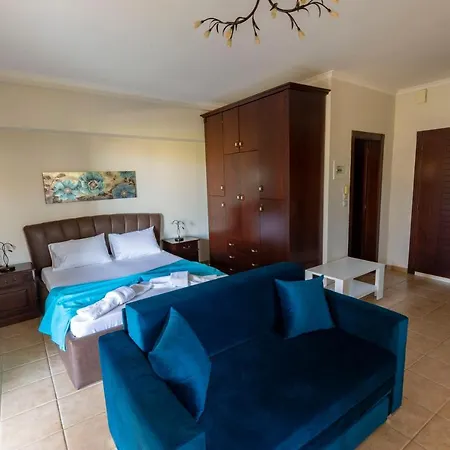 Elvis Nest Apartment Nea Moudania Exterior photo